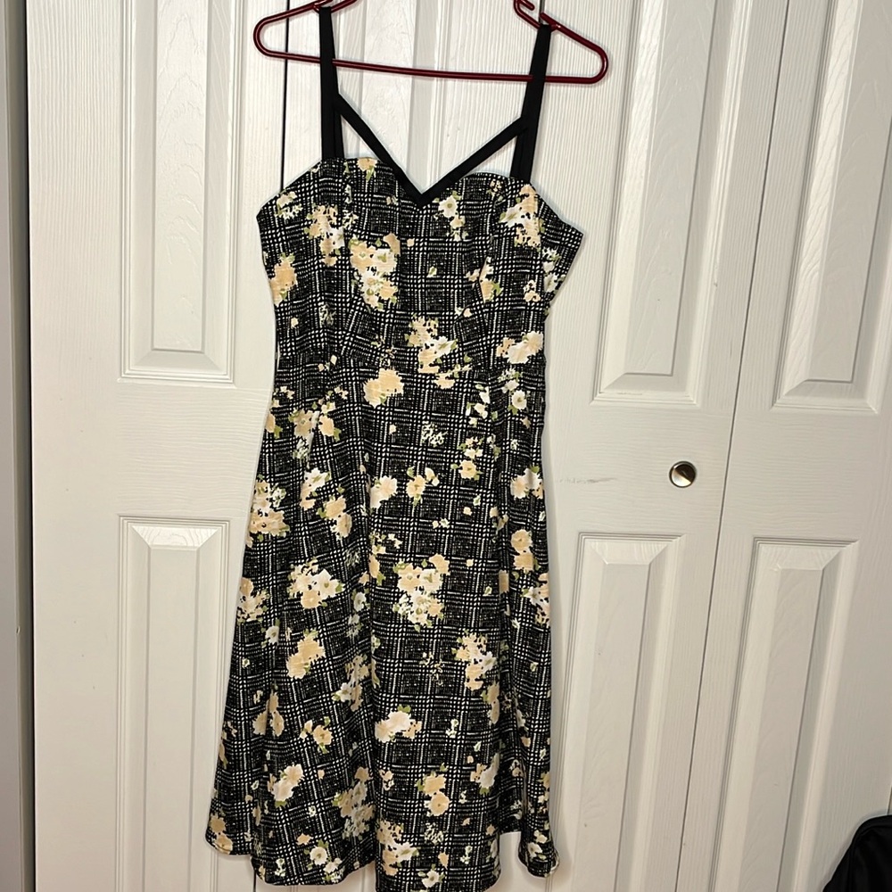Hearts & Roses Strappy Floral A-Line Dress